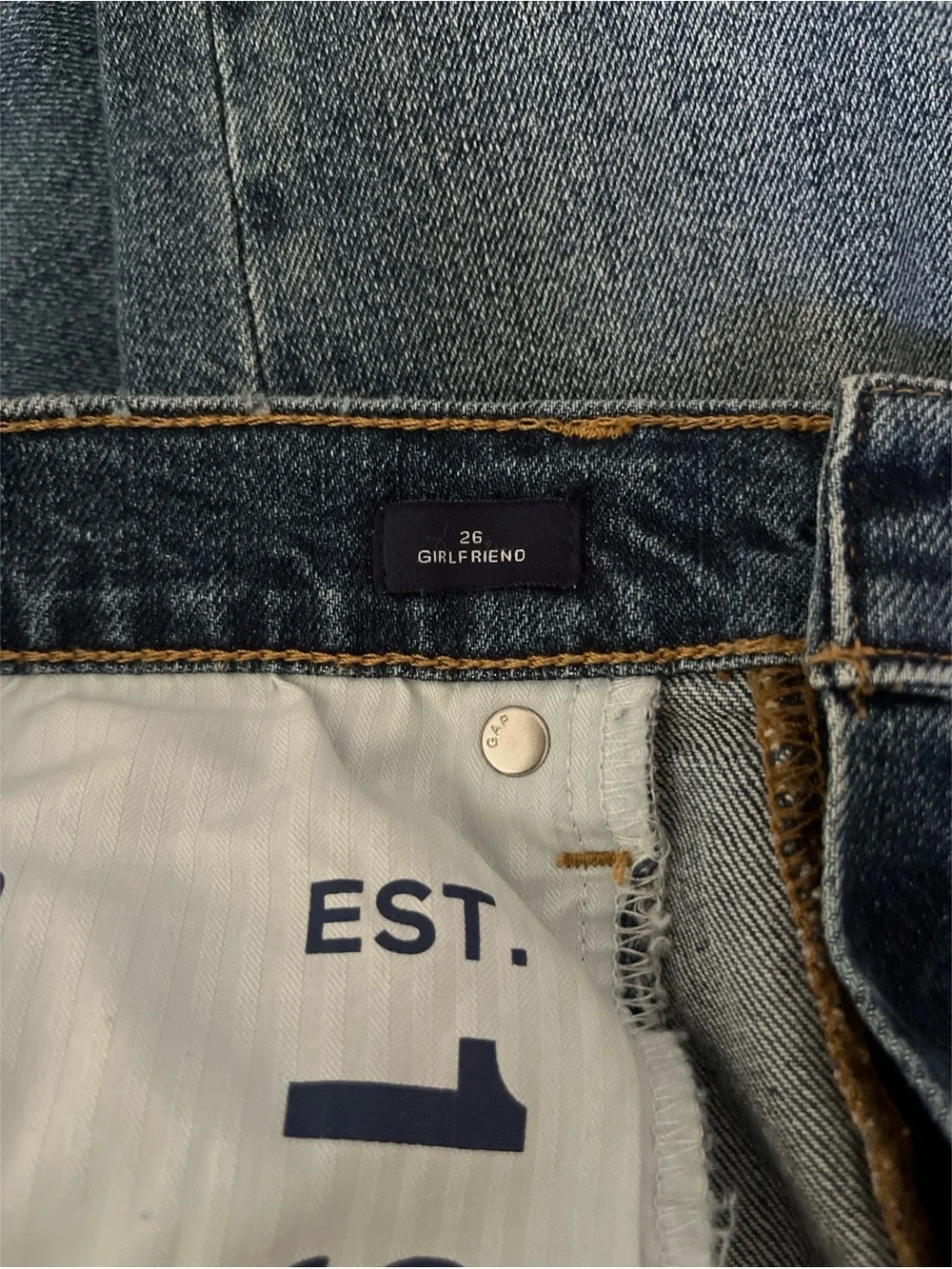 Gap Girlfriend Straight Leg Jeans Women’s Size 26
